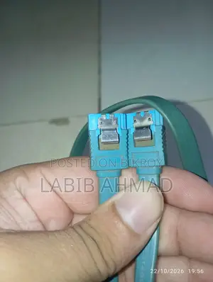 হার্ড ড্রাইভ / এসএসডি এর জন্য সাটা কেবল