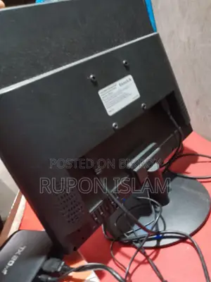 স্কয়ার ১৭ ইঞ্চি এসোনিক মনিটর
