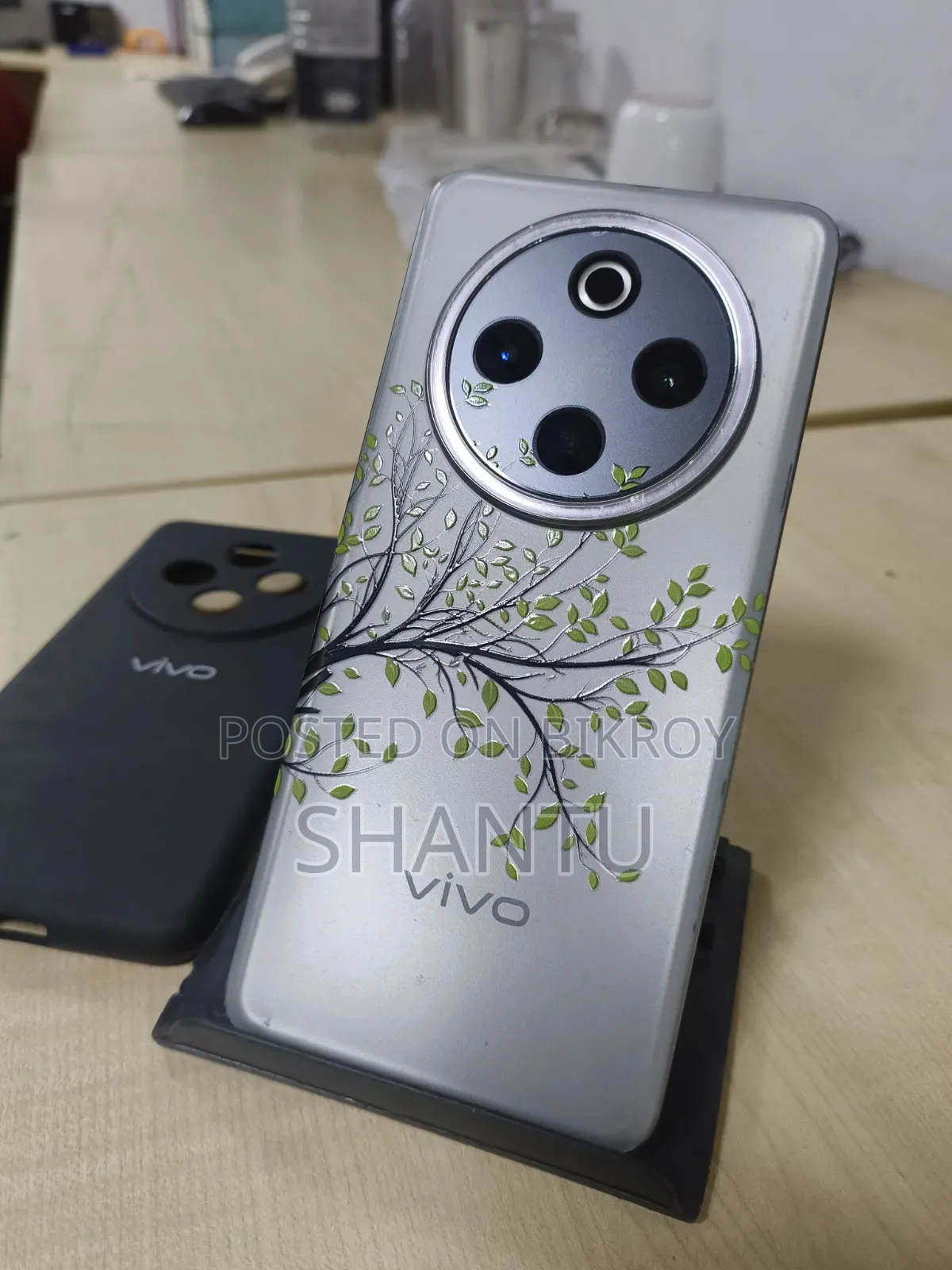 Vivo T4 256 GB Gray
