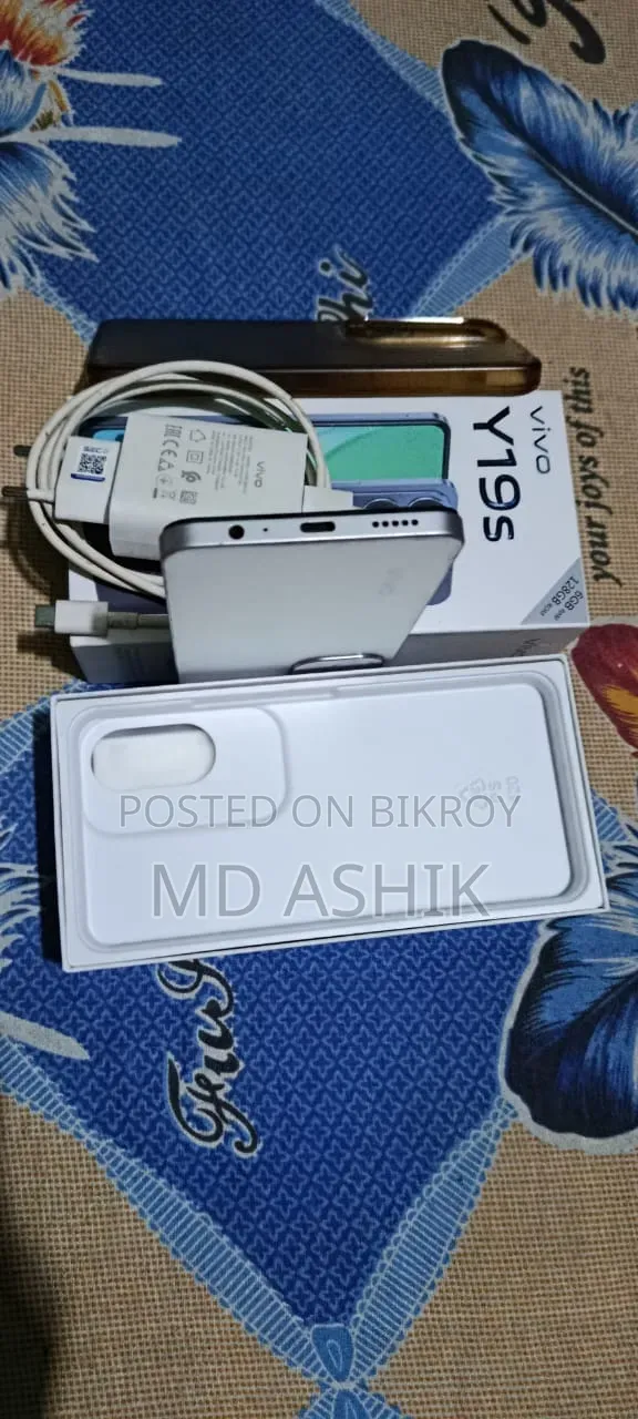 Vivo Y19s 128 GB White