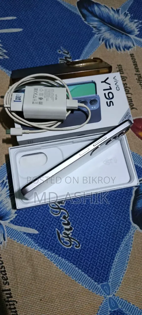 Vivo Y19s 128 GB White