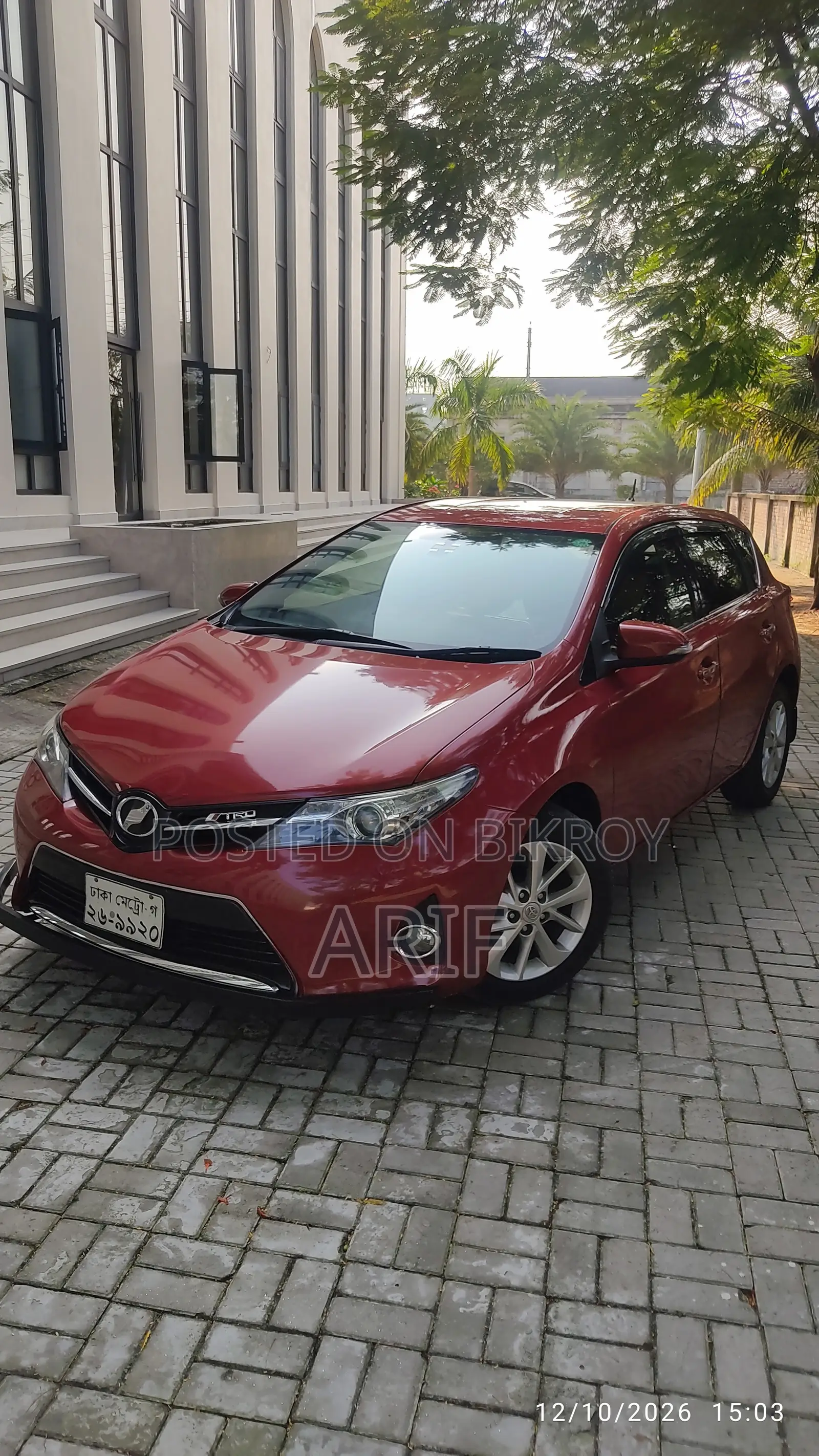 টয়োটা অ্যারিস ২০১৩ লাল