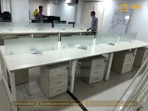 ফ্রস্টেড গ্লাস পার্টিশন সাথে মেলামাইন বোড মেটাল ফ্রেম