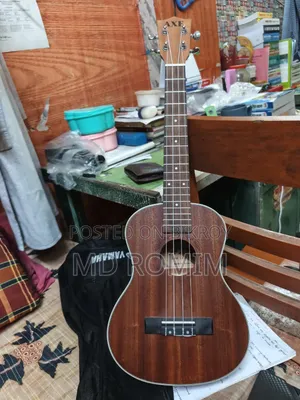 ইউকুলেলে বিক্রয়ের জন্য