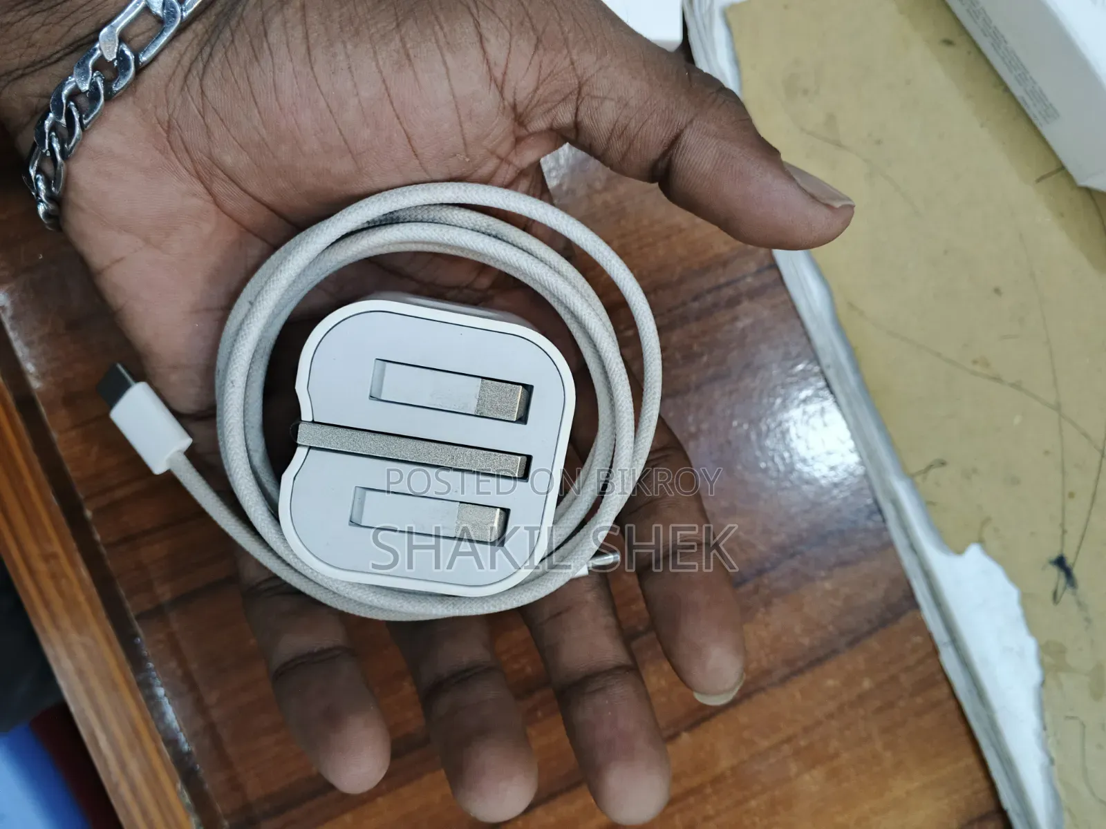 iPhone 14 Charger