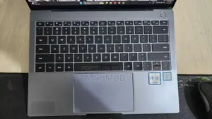 Laptop Huawei MateBook 13 WRT-W19E 16GB Intel Core i7 SSD 512GB