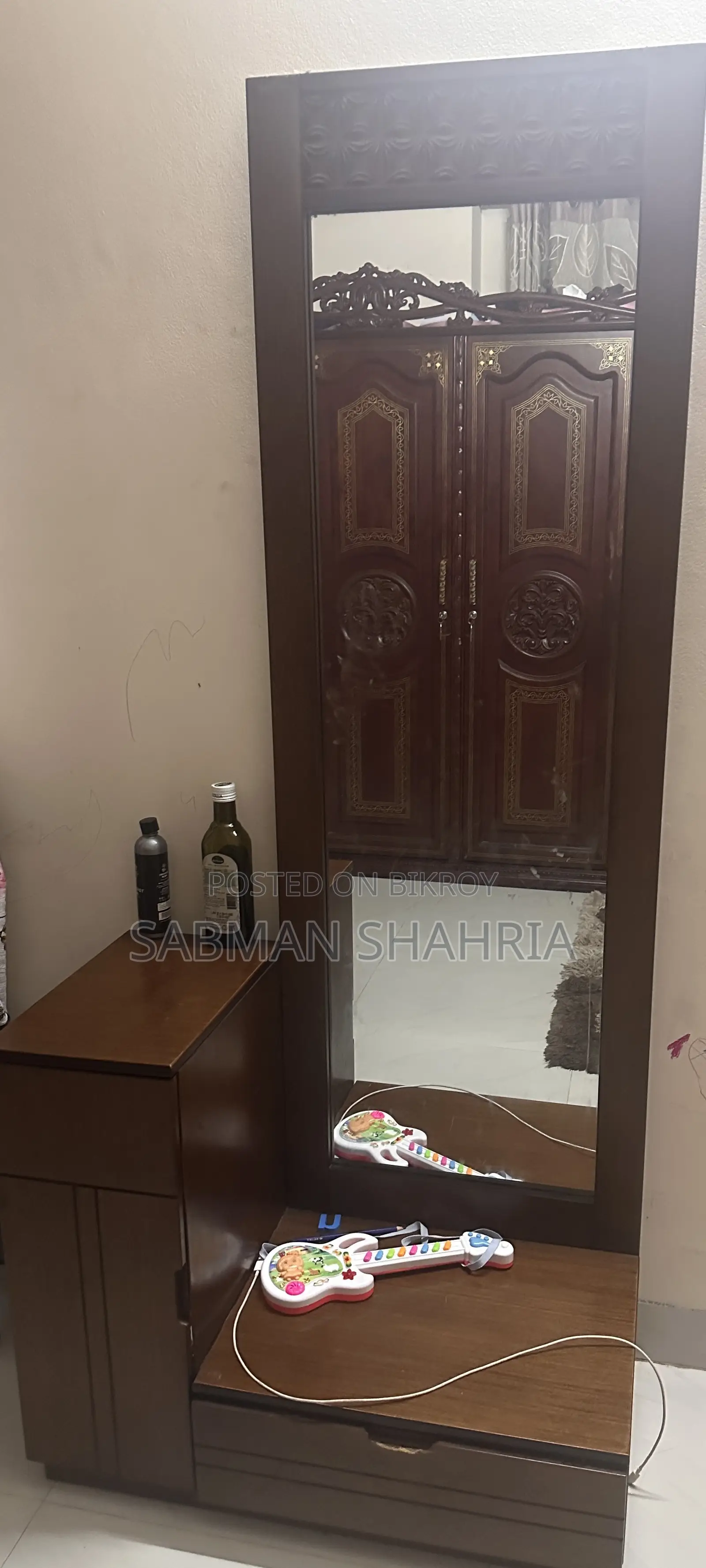 1 Almarai and 1 Dressing Table Sell