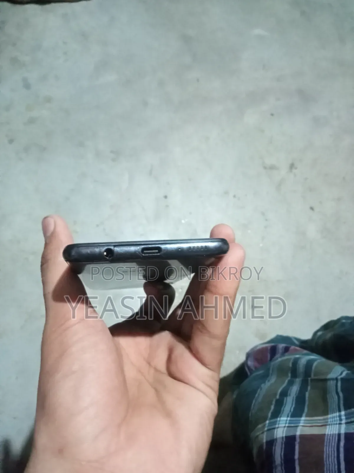 স্যামসাং গ্যালাক্সি এ৫১ ১২৮ জিবি কালো