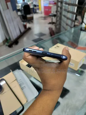New Motorola Edge 70 Fusion 128 GB Black