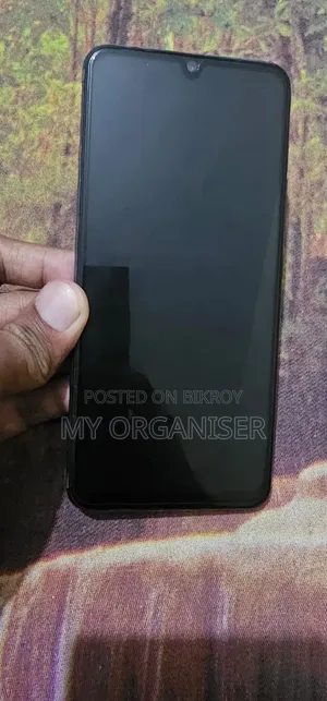 Vivo V21e 128 GB Blue