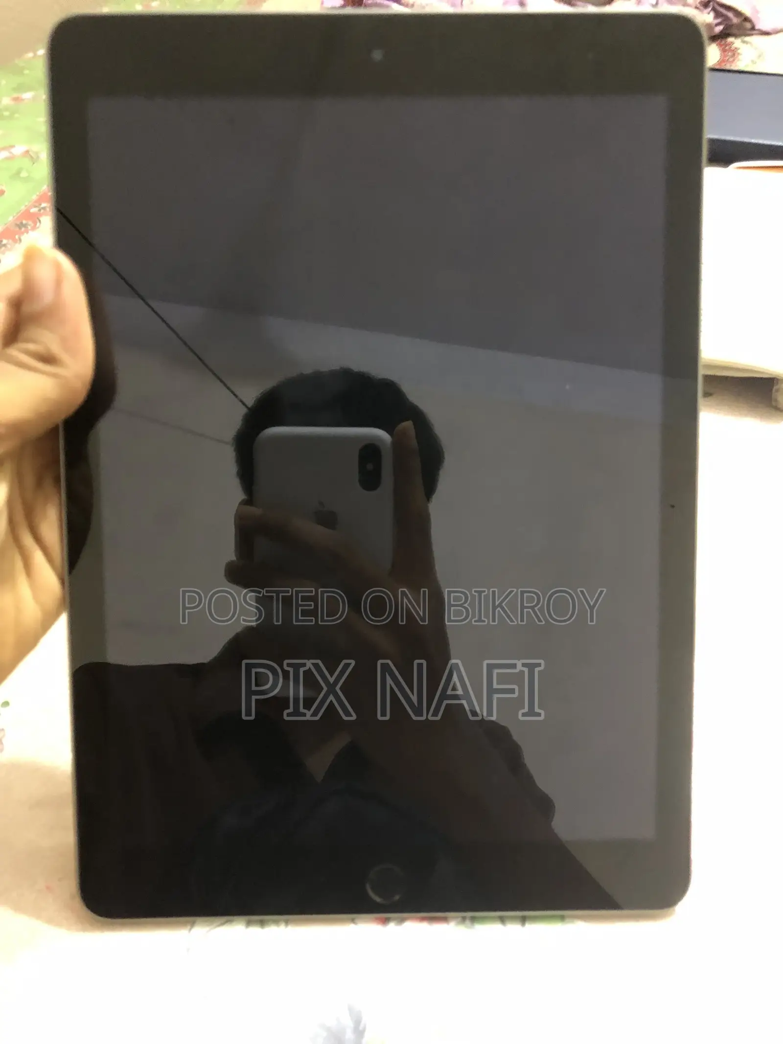 Apple iPad 9.7 32 GB Black