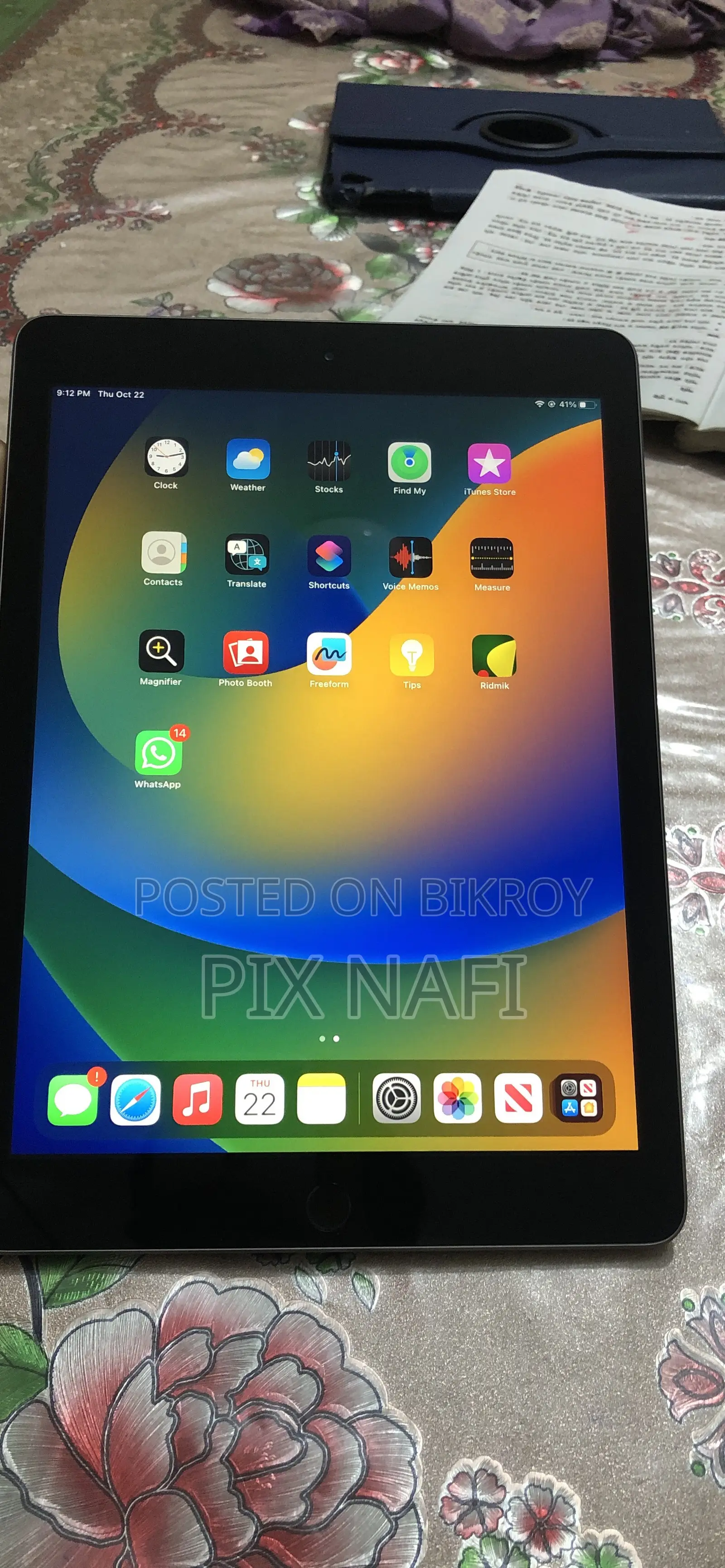 Apple iPad 9.7 32 GB Black