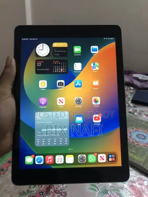 Apple iPad 9.7 32 GB Black
