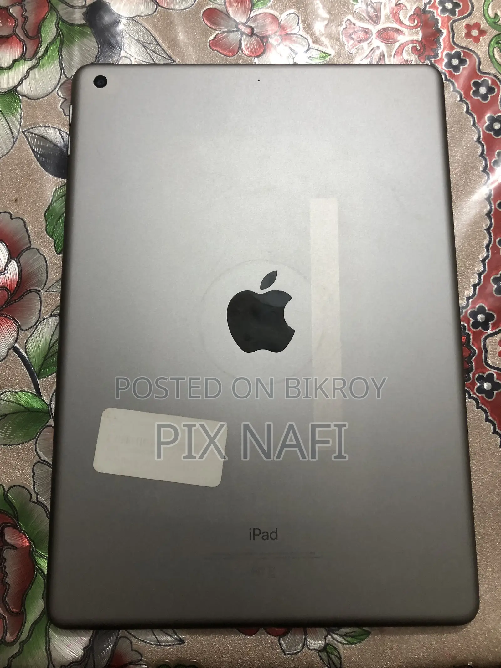 Apple iPad 9.7 32 GB Black