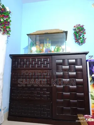 হাতিল কাঠের ওয়াড্রব
