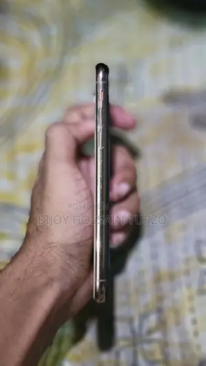 অ্যাপল আইফোন এক্সএস ৬৪ জিবি রোজ গোল্ড