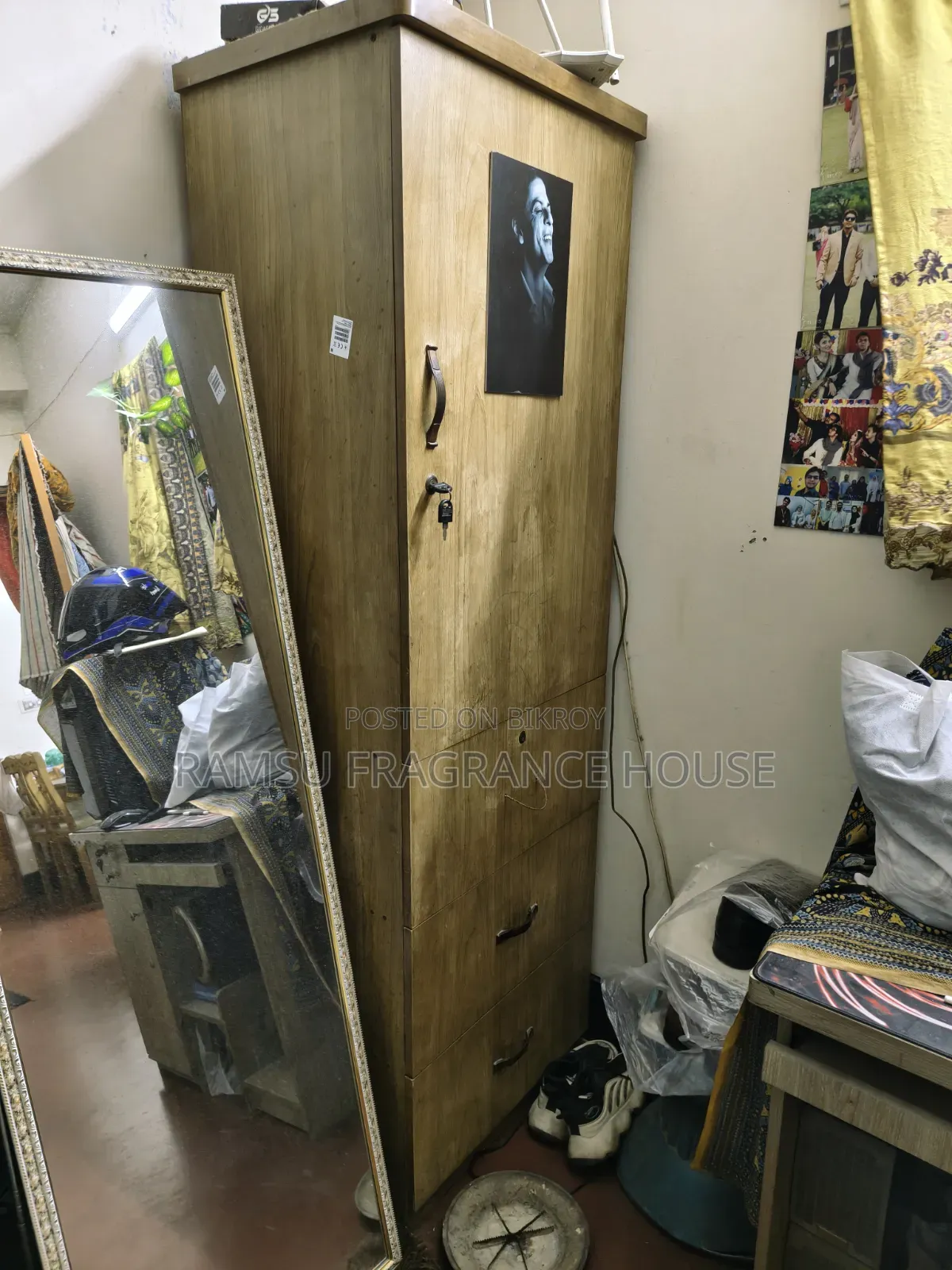 Single Door Almirah