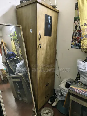 Single Door Almirah