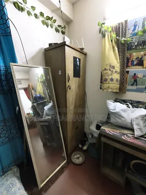 Single Door Almirah