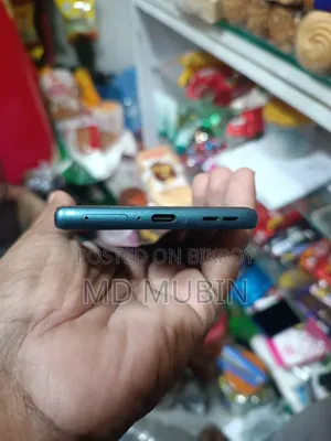 মোটর চলা এজ ৫০ ফিউশন ১২৮ জিবি নীল