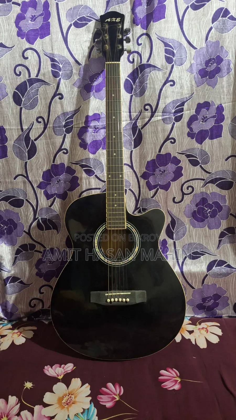 Axe Guitar