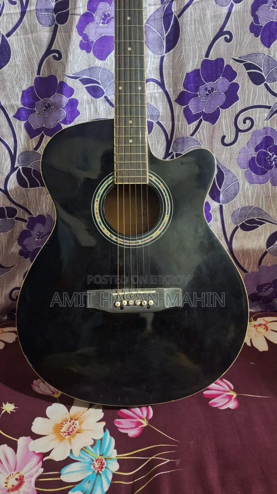 Axe Guitar