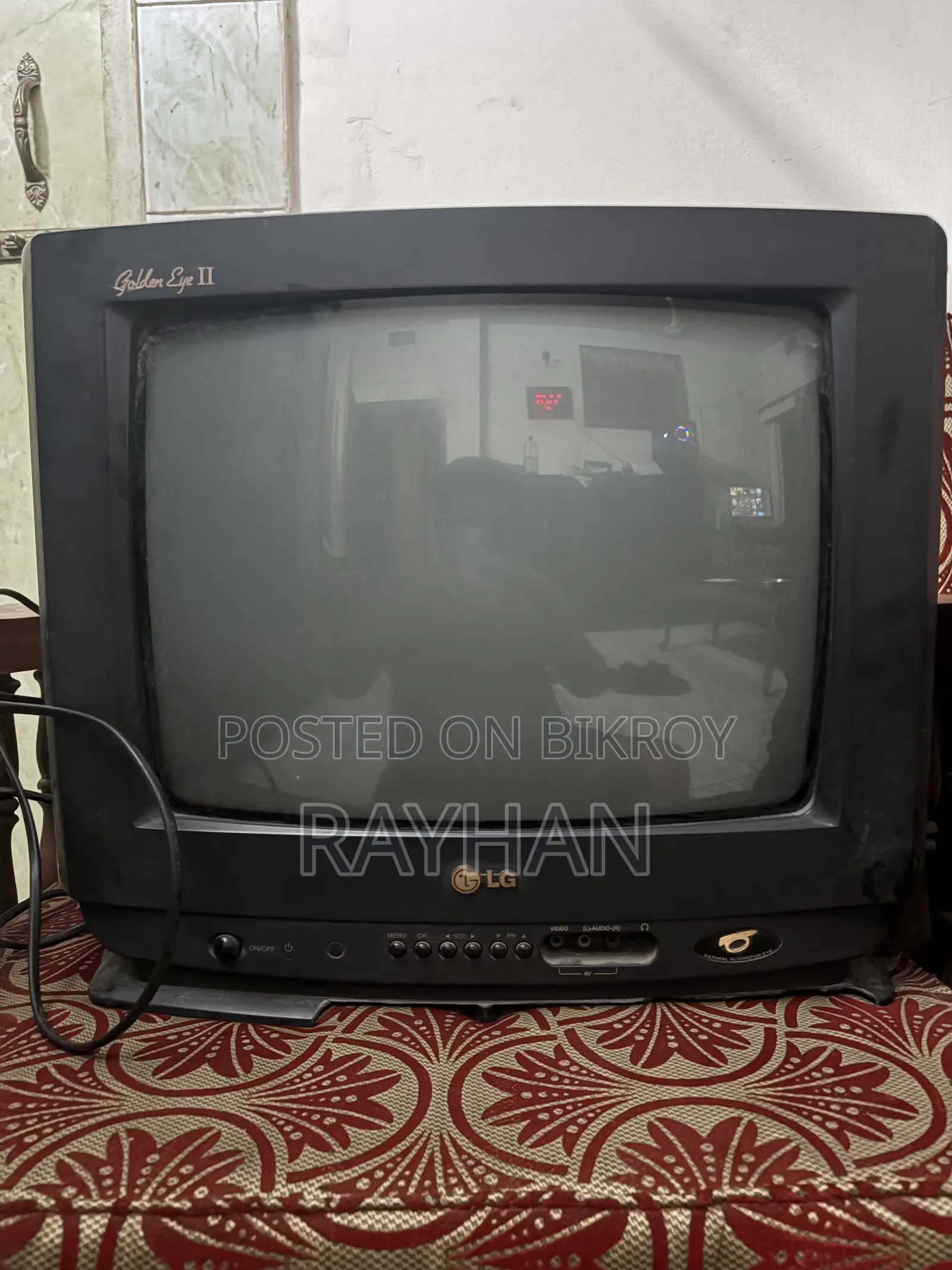এলজি গোল্ডেন আই ২ (২)