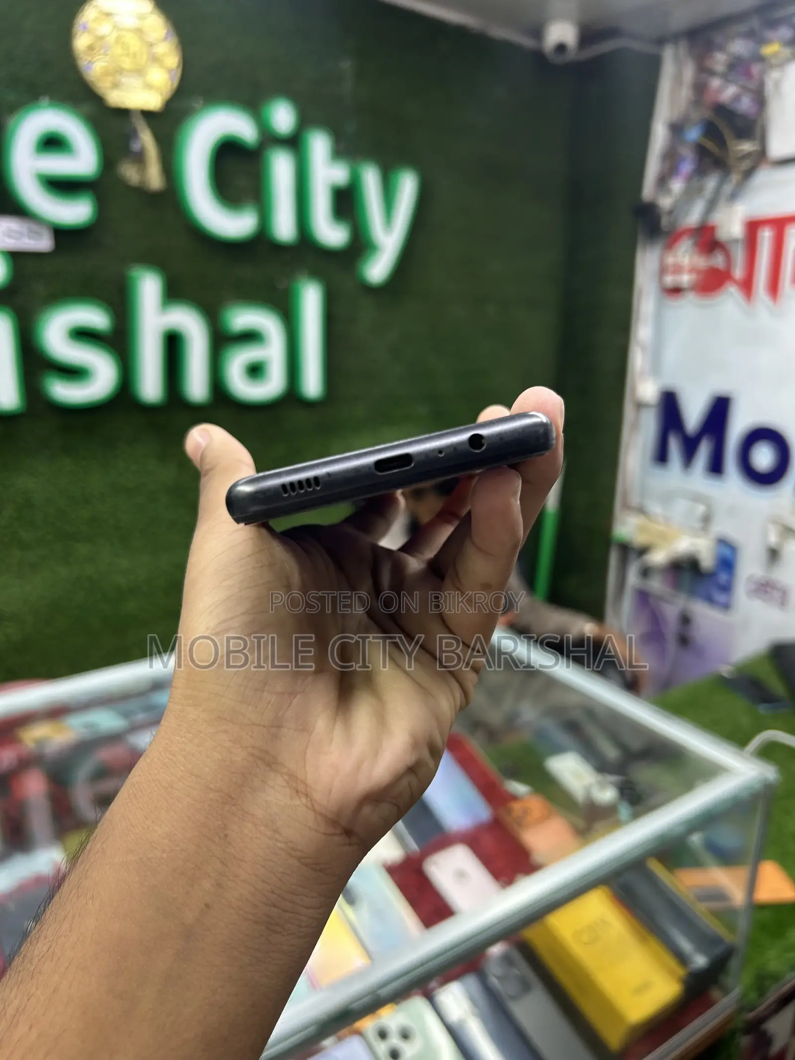 স্যামসাং গ্যালাক্সি এম১২ ১২৮ জিবি কালো