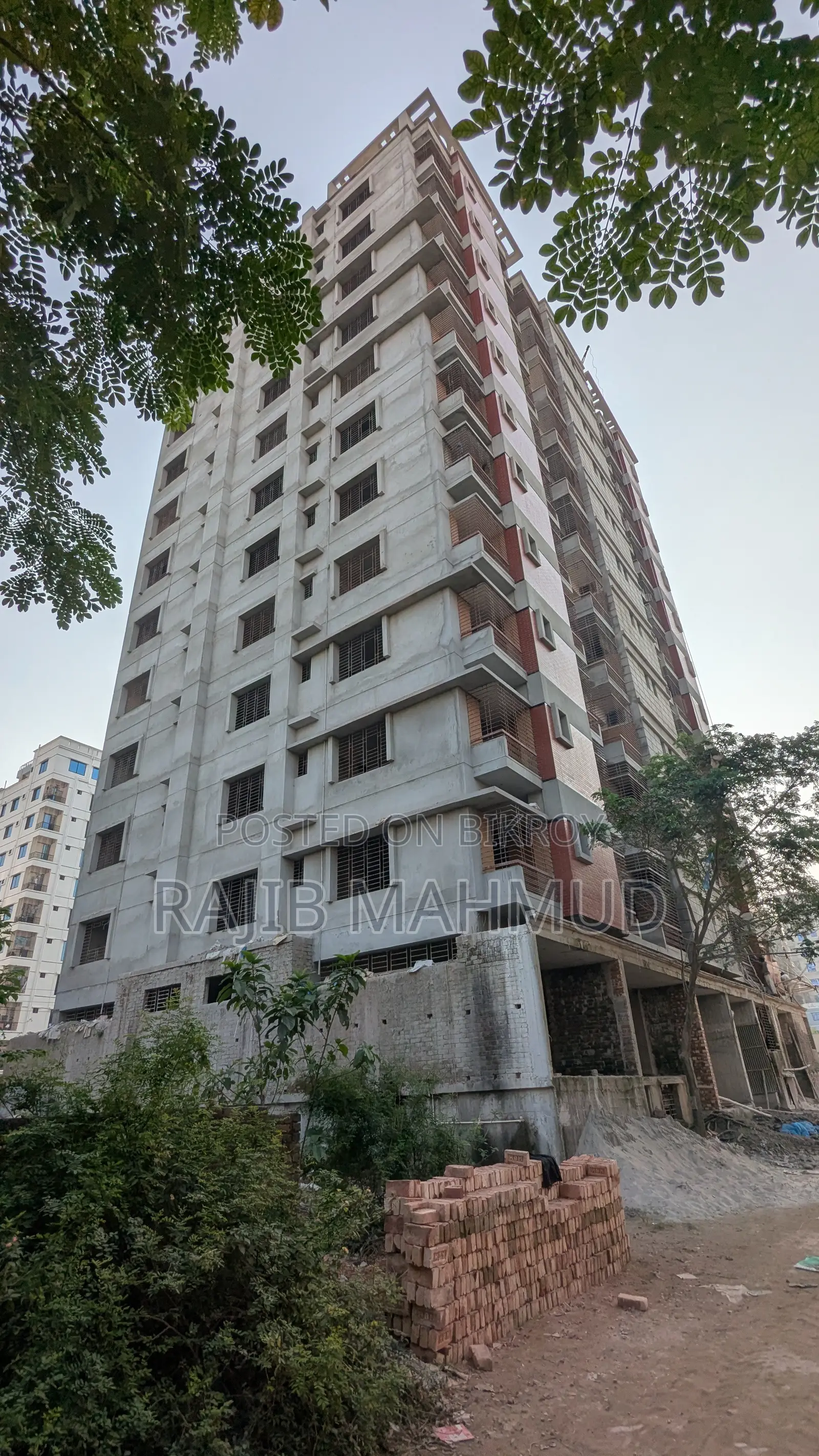 আমাদের বাড়ি, বসিলার ৪টি বেডরুমের অ্যাপার্টমেন্ট বিক্রয়