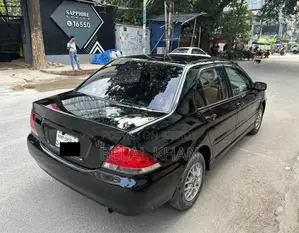 মিতসুবিশি ল্যান্সার ২০০৯ কালো