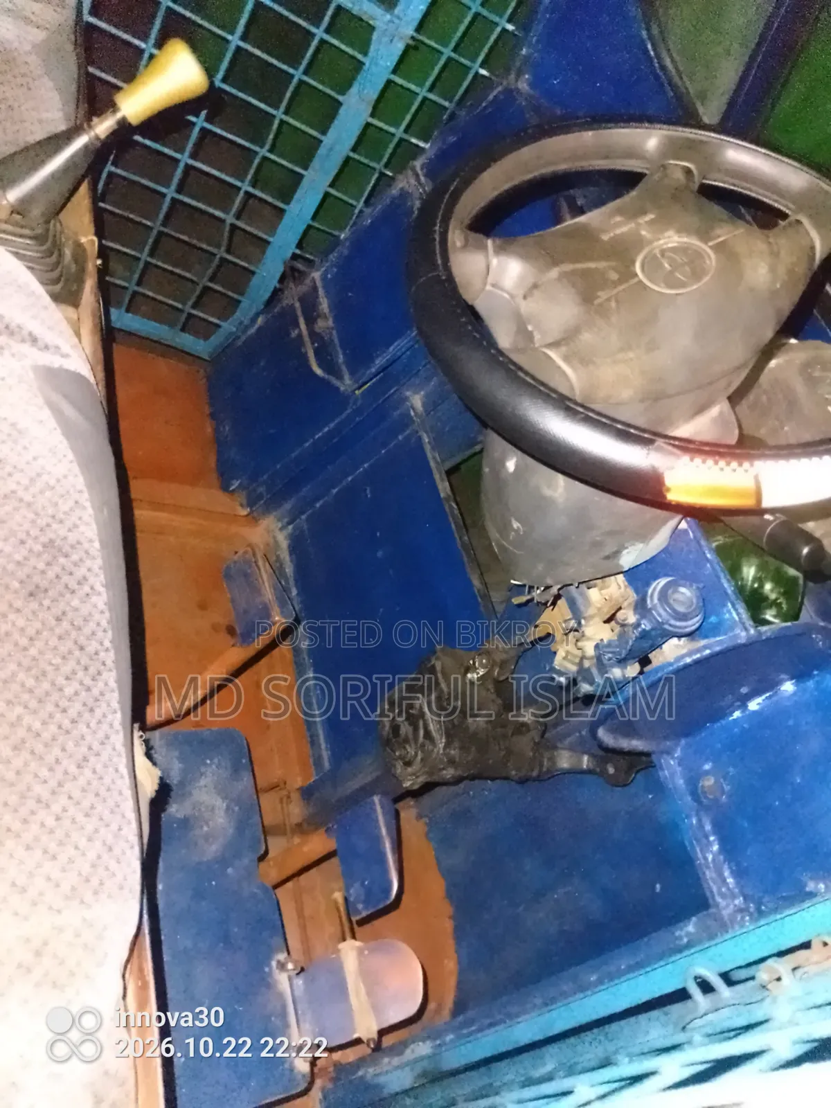 ট্রলি সবুজ রঙ ২০১৮ মডেল