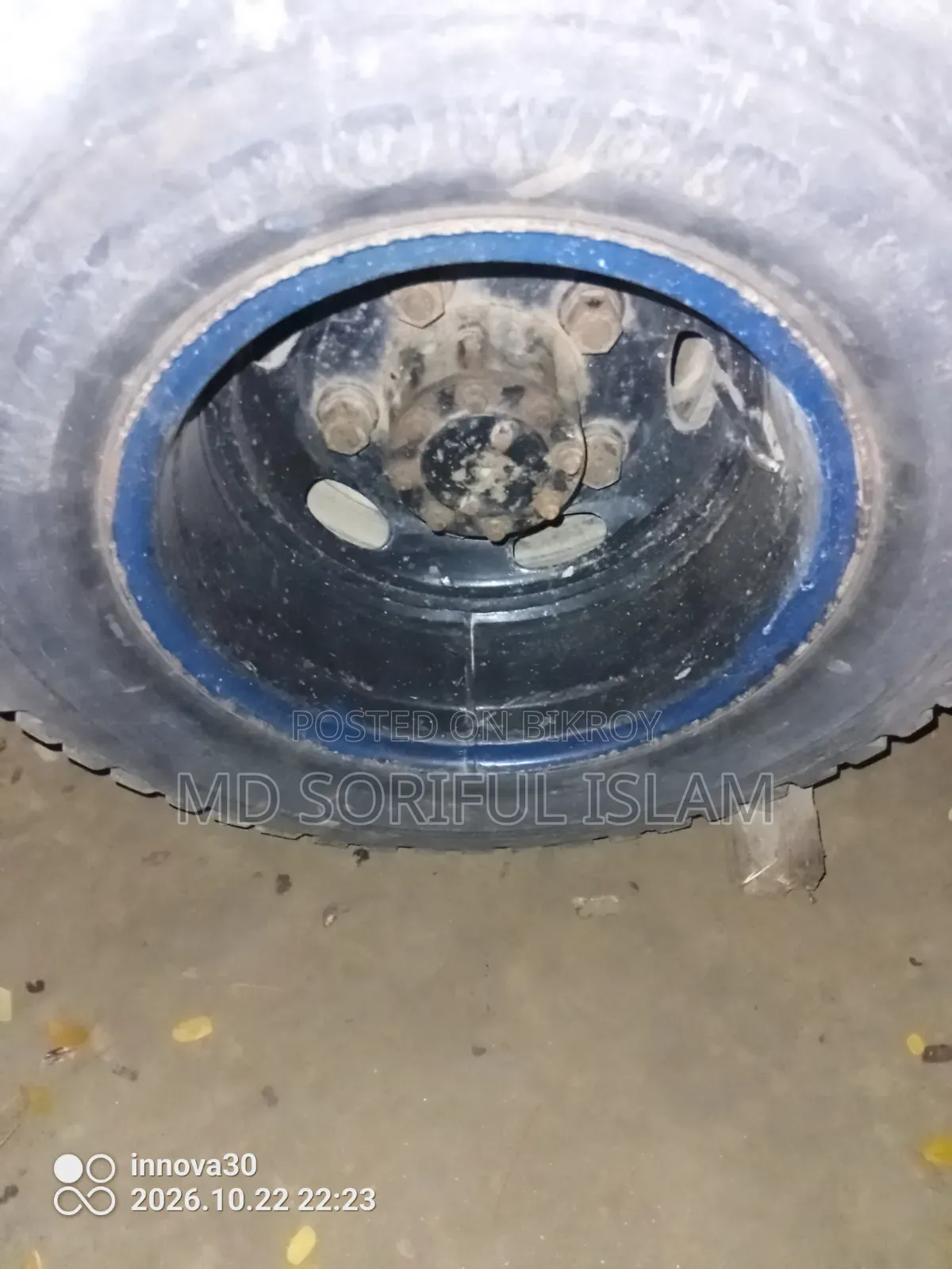 ট্রলি সবুজ রঙ ২০১৮ মডেল