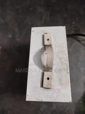 ভোল্ট স্ট্যাবিলাইজার।
