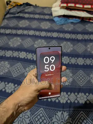 মোটর চলা এজ ৫০ প্রো ২৫৬ জিবি পার্পল