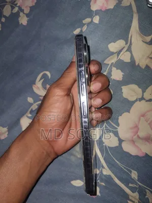 টেকনো ক্যামন ২০ ২৫৬ জিবি ব্ল্যাক