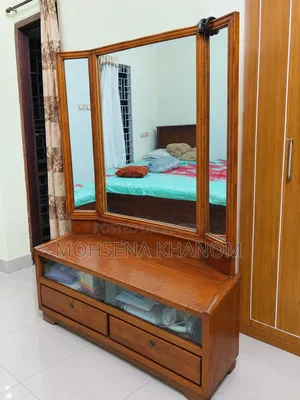 সেগুন কাঠের ড্রেসিং টেবিল