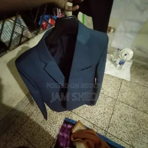 স্লিম-ফিট ফরমাল ব্লেজার জ্যাকেট