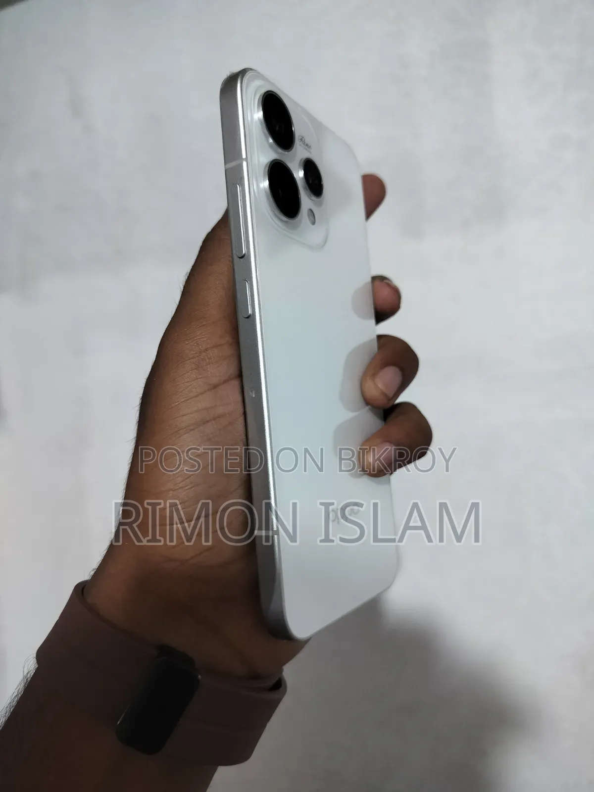 নতুন অপো রেনো১৫ ৫জি ২৫৬ জিবি সাদা