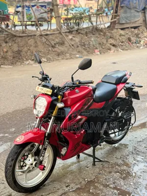 সুজুকি গিক্সার ২০২২ রেড
