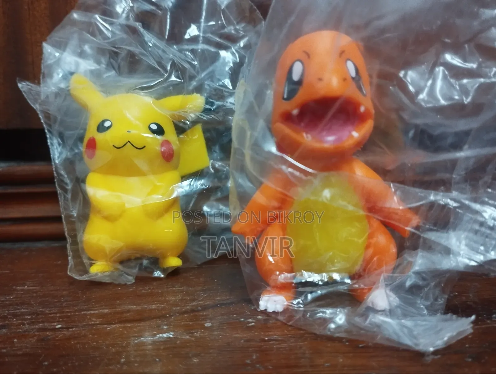 Cute Pikachu Charmander Figure
