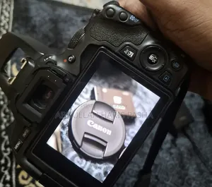 Canon 200D Mark II With Full Setup