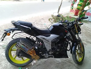 টিভিএস আপাচে আরটিআর ১৬০ ৪ভি ২০২১ কালো
