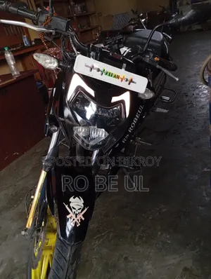টিভিএস আপাচে আরটিআর ১৬০ ৪ভি ২০২১ কালো