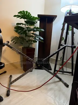 X Keyboard Stand