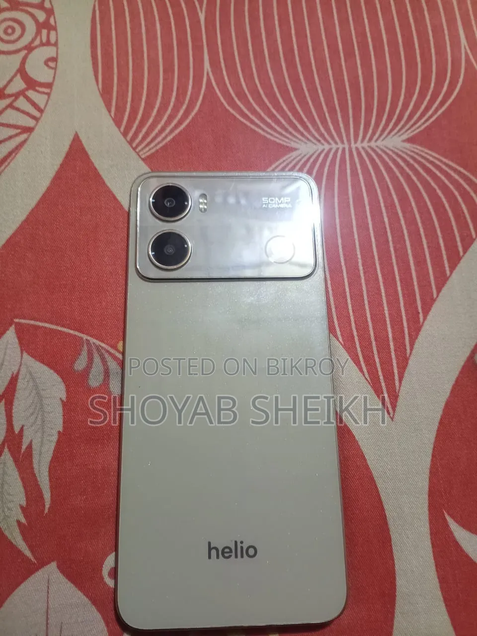 Helio 45 128 GB Gold