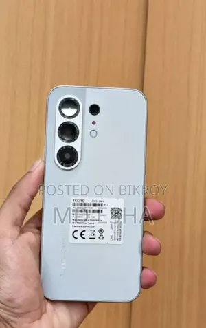 টেকনো ক্যামন ৫০