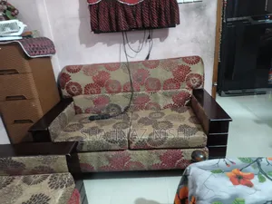 5-seater sofa for sale. Contact if you want to take it.