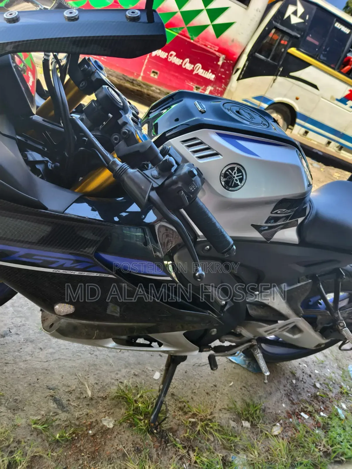 নিউ ইয়ামাহা আর১৫এম ২০২৬ ব্ল্যাক