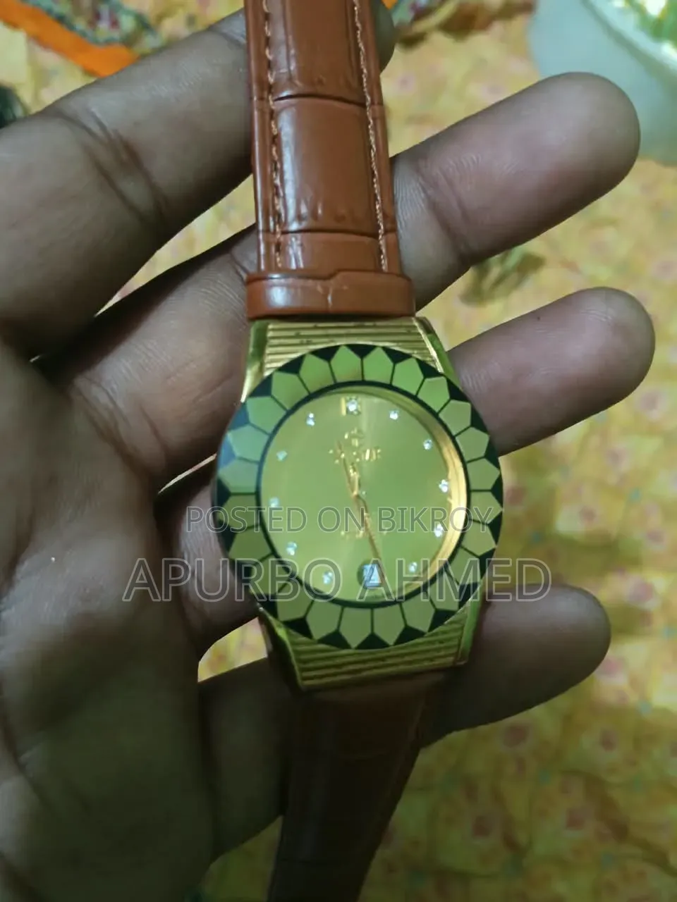 Swistar ব্র্যান্ডের গোল্ড প্লেটার স্টাইলিশ ঘড়ি লেডিস অরিজিনাল,