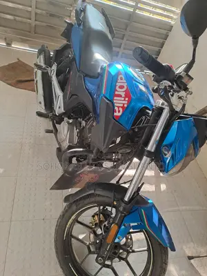 এপ্রিলিয়া এফএক্স ২০২৩ ব্লু